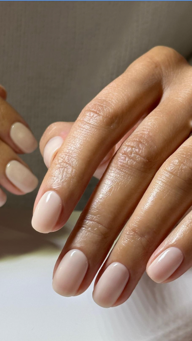 nude nail set